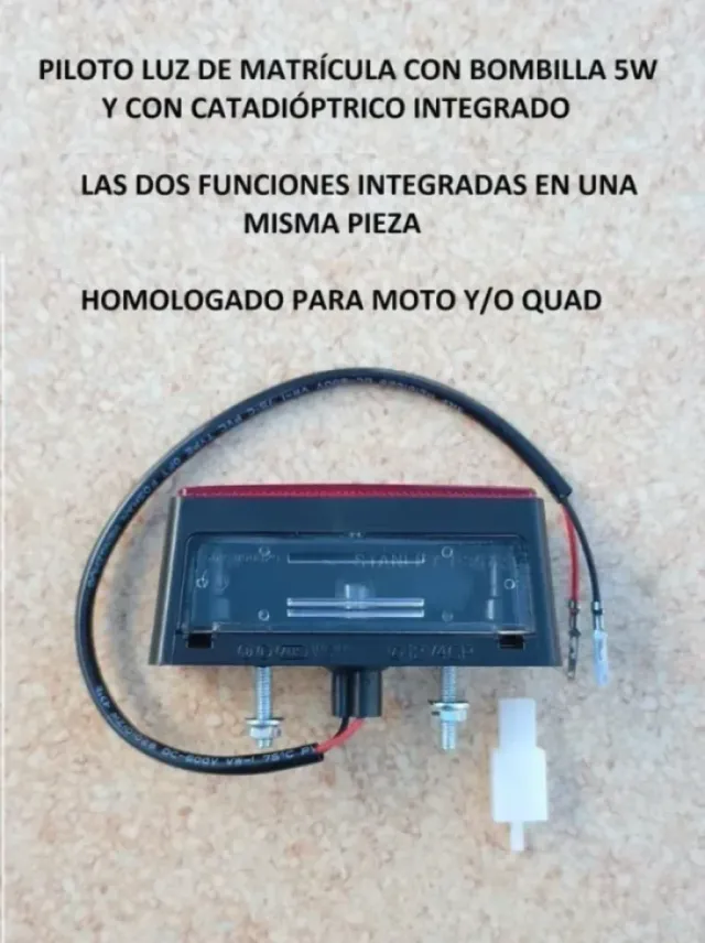 Piloto luz de matrícula con catadióptrico