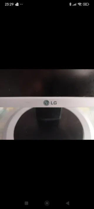 Monitor LG Plata