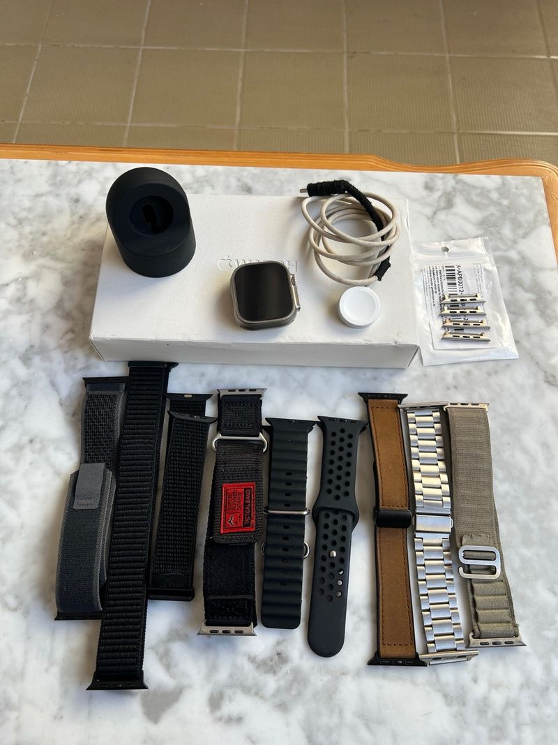 Apple Watch Ultra 2 + Accesorios