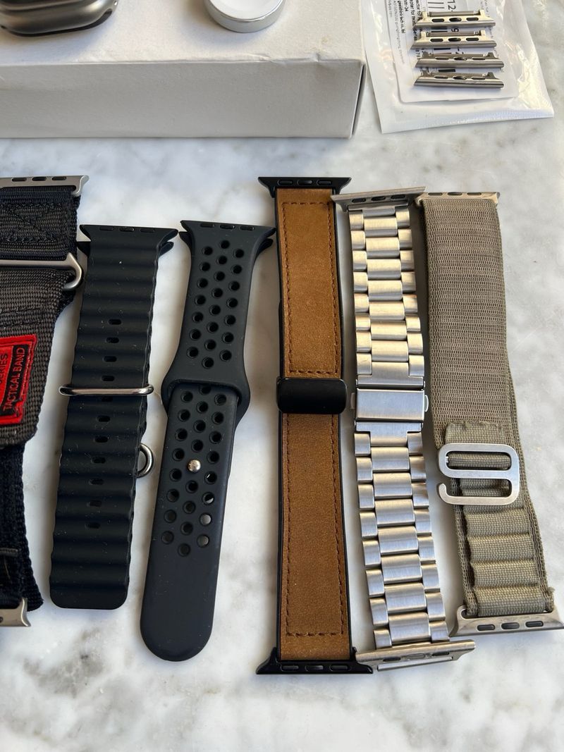 Apple Watch Ultra 2 + Accesorios afbeelding 3