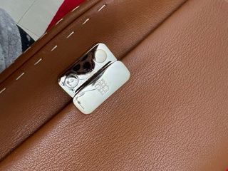 Bolso Carolina Herrera Marrón y Dorado