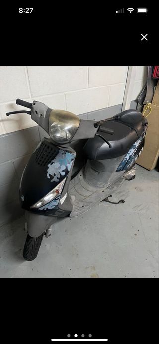 Piaggio Zip 49cc Scooter Automática