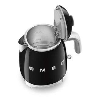 Hervidor Smeg Negro Mini KLF05BLEU