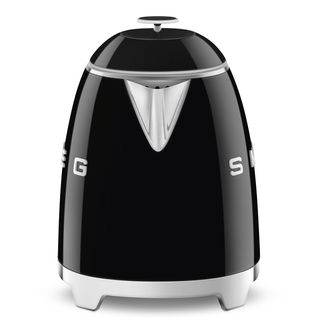 Hervidor Smeg Negro Mini KLF05BLEU