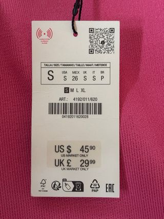 Chaqueta crop Zara con etiqueta