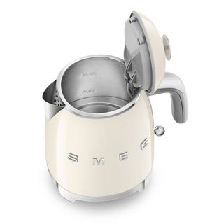Hervidor Smeg Crema Mini KLF05CREU