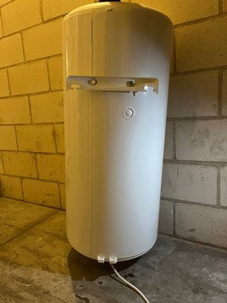 Calentador de agua eléctrico