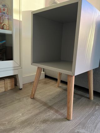 Mesita auxiliar cubo Ikea madera