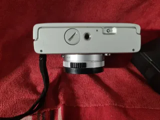 Cámara Konica C35 Flash Hyuga 202