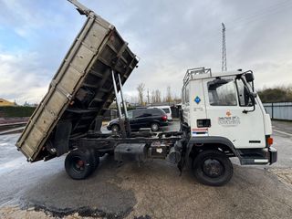 Camión D.A.F. modelo FA 45 150