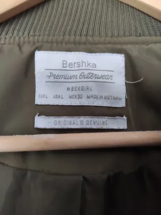 Chaqueta de mujer Verde Militar Bershka