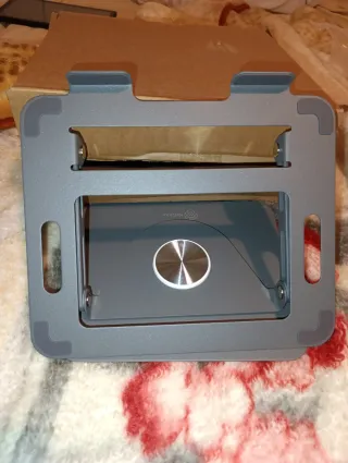 Soporte giratorio magnético Kigam para tablets