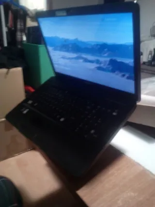 Soporte giratorio magnético Kigam para tablets