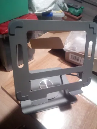 Soporte giratorio magnético Kigam para tablets