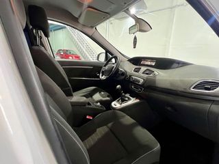 Renault Grand Scenic 2016