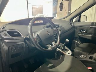 Renault Grand Scenic 2016