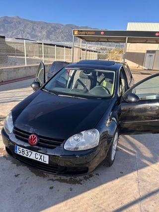 Volkswagen Golf 2004