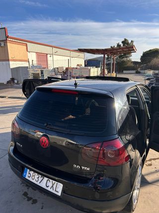 Volkswagen Golf 2004