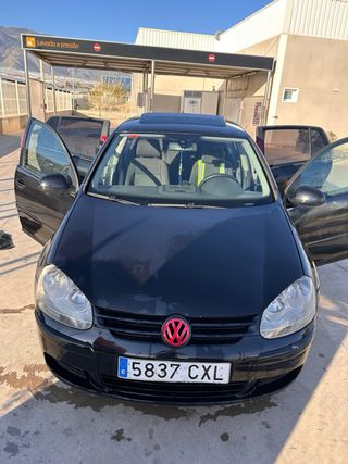 Volkswagen Golf 2004
