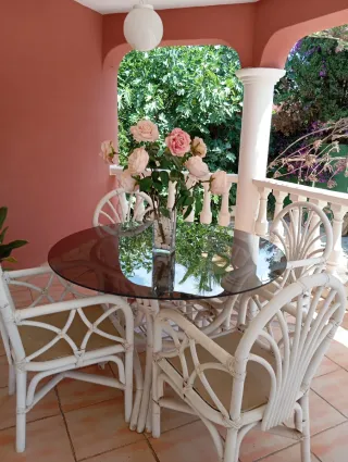 Conjunto mesa y sillas jardín cristal y bambu