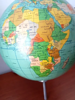 GLOBO TERRAQUEO ANTIGUO