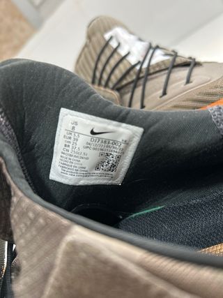 Zapatillas Nike Flyease Marrones Naranja