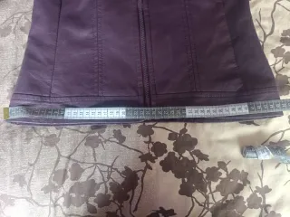 Cazadora polipiel morada