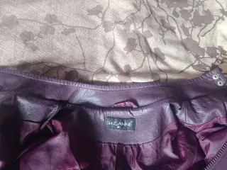 Cazadora polipiel morada