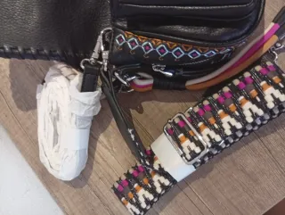 Bolso bandolera Desigual negro multicolor