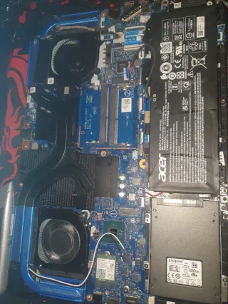 Acer Predator Helios 300 guasto ricambi