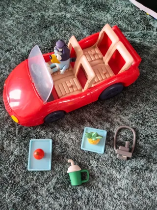Carro Vermelho Bluey