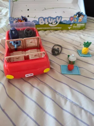 Carro Vermelho Bluey