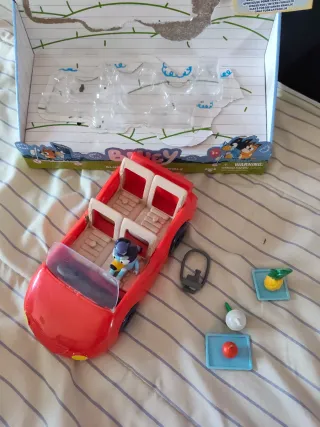 Carro Vermelho Bluey