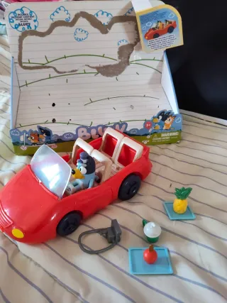 Carro Vermelho Bluey