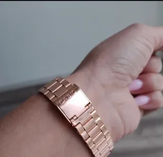 Reloj Casio Dorado y Rosa