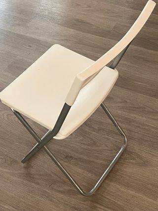 Silla plegable Ikea blanca. No hago envio. Tengo 6