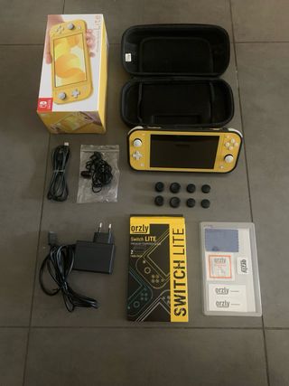 Nintendo Switch Lite Amarillo sin usar