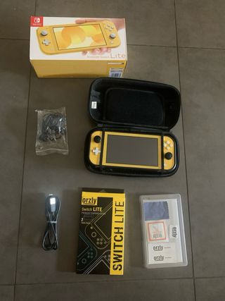 Nintendo Switch Lite Amarillo sin usar
