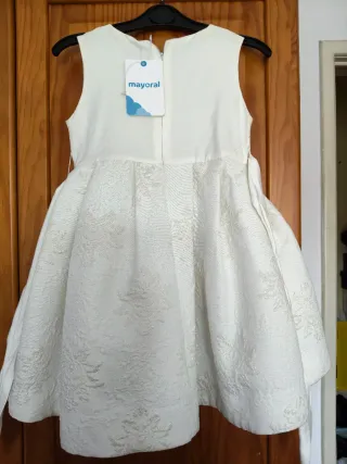 Vestido creme cerimónia T.4A Mayoral