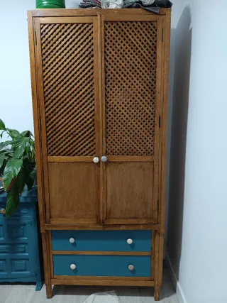 Armario rústico madera hecho a mano