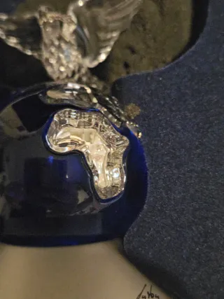 Swarovski Pianeta Cristallo Colomba sul Mondo