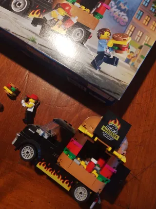 LEGO City 60404 Burger Van