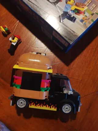 LEGO City 60404 Burger Van