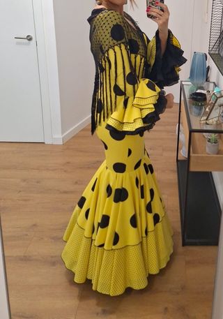 Vestido Flamenca Amarillo Lunares Negros