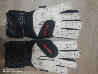 Guantes Portero Rinat Asimetric Talla 4