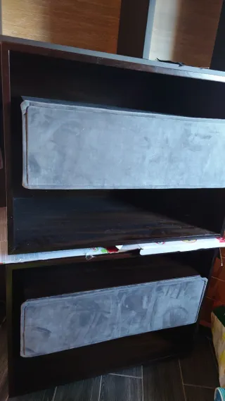 Cama doble con mesitas de lujo