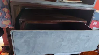 Cama doble con mesitas de lujo