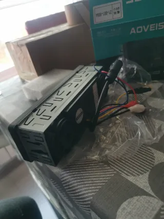 Radio Coche con altavoces MP3 USB