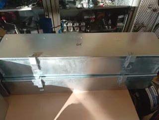 Caja de herramientas metálica para remolque