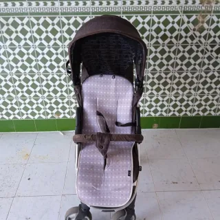 Cochecito de paseo marrón